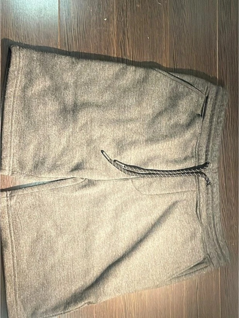 SPARK shorts in Gray Size Small